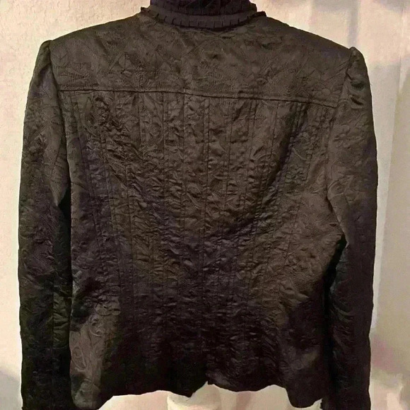 Peter Nygard Ruffle Detail Peplum Black Jacket/Feminine Bomber - SZ 10 - Picture 9 of 9